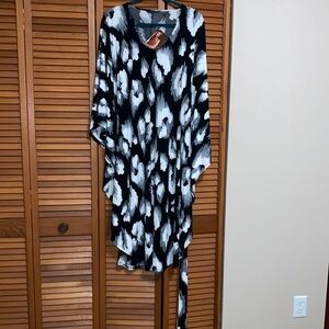 IMAN Black and White Caftan